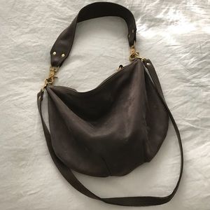 Clare V. Moyen Messenger